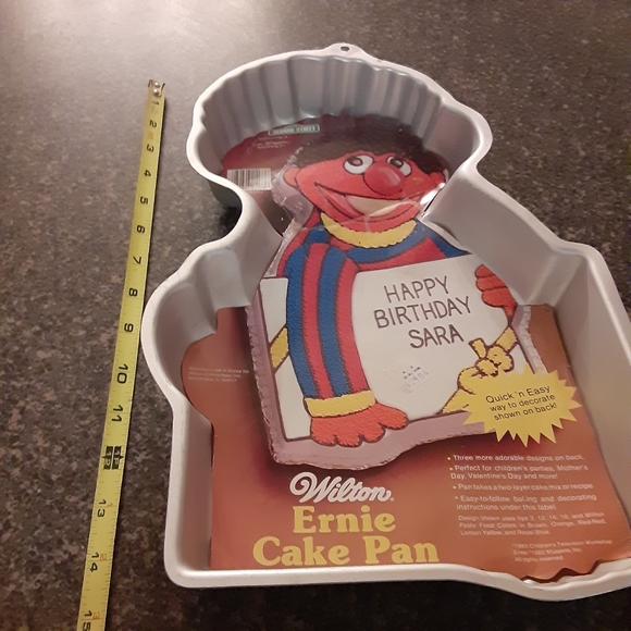Vintage 1983 Wilton Sesame Street Ernie Cake Pan - Picture 13 of 14